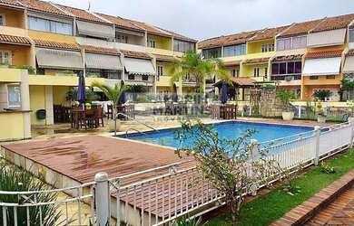 Imagem: A casa em condomínio possui 3 Dormitórios, 4 Banheiros, 3