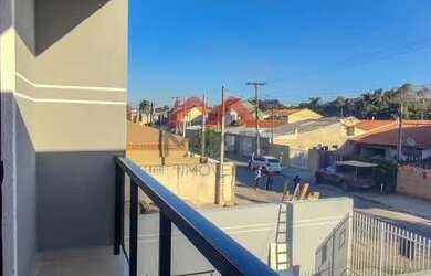 Imagem: A casa possui 3 Dormitórios, 1 Banheiro, 2 Vagas na garagem