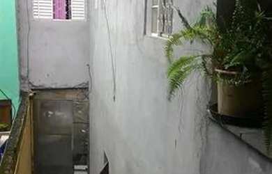 Imagem: A casa possui 3 Dormitórios, 3 Banheiros, 2 Vagas na garagem