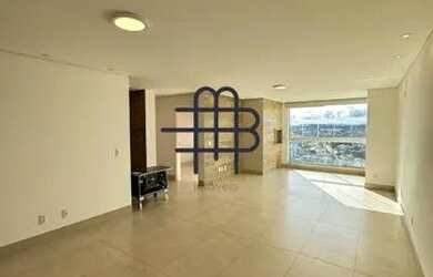 Imagem: O apartamento possui 3 Dormitórios, 1 Banheiro, 2 Vagas na