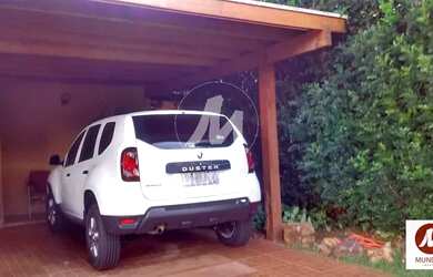 Imagem: A casa em condomínio possui 3 Dormitórios, 1 Banheiro, 4 Vagas