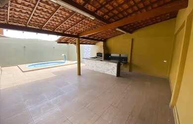 Imagem: A casa possui 2 Dormitórios, 1 Banheiro, 150m² de Área e