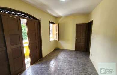 Imagem: O apartamento possui 2 Dormitórios, 1 Banheiro, 80m² de Área