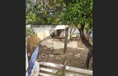 Imagem: A casa possui 2 Dormitórios, 1 Banheiro, 5 Vagas na garagem