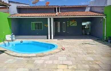 Imagem: A casa possui 2 Dormitórios, 1 Banheiro, 1 Vaga na garagem