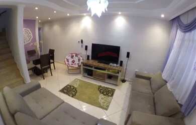 Imagem: A casa possui 2 Dormitórios, 2 Banheiros, 1 Vaga na garagem