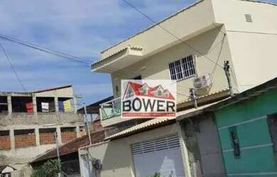 Imagem: A casa possui 3 Dormitórios, 2 Banheiros, 1 Vaga na garagem