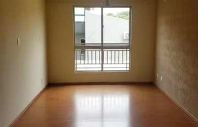 Imagem: O apartamento possui 2 Dormitórios, 1 Banheiro, 2 Vagas na