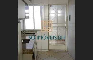 Imagem: A casa possui 3 Dormitórios, 1 Banheiro, 1 Vaga na garagem