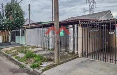 Imagem: A casa possui 2 Dormitórios, 1 Banheiro, 1 Vaga na garagem