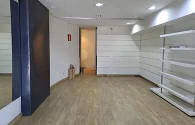 Imagem: O depósito possui 70m² de Área e está localizado em Santo