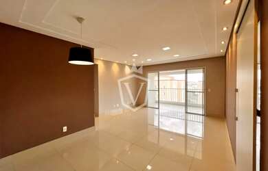 Imagem: O apartamento possui 3 Dormitórios, 2 Banheiros, 2 Vagas na