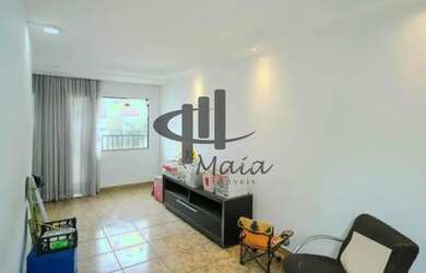 Imagem: A casa possui 4 Dormitórios, 2 Banheiros, 5 Vagas na garagem