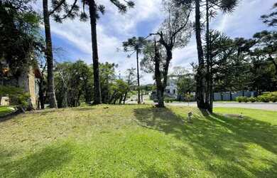 Imagem: O terreno possui 948m² de Área e está localizado em Centro