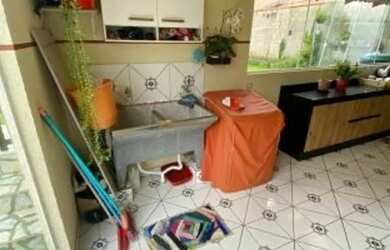 Imagem 9: Sobrado em Rua Hellena Betecek - Butiatuvinha - Curitiba/PR