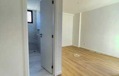 Imagem 8: Apartamento para venda possui 136 metros quadrados com 3 quartos em Enseada...