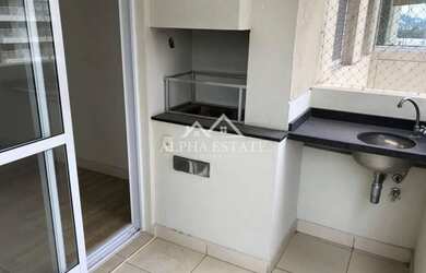 Imagem: O apartamento possui 3 Dormitórios, 1 Banheiro, 2 Vagas na