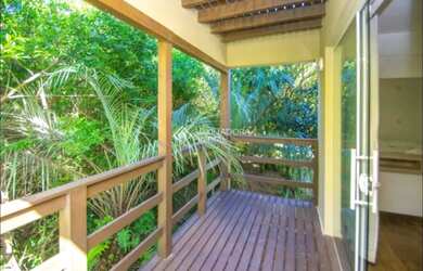 Imagem 16: Casa com amplo terreno na Praia do Rosa - Conforto e localização privilegiada