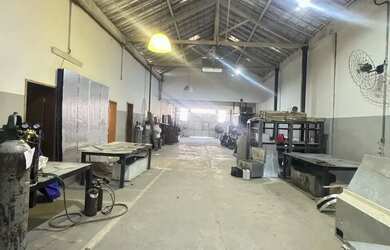 Imagem 4: Galpão com 12 salas e vestiario- 420m2 Bonsucesso