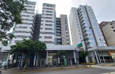 Imagem: O apartamento possui 1 Dormitório, 1 Banheiro, 1 Vaga na garagem