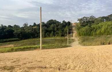 Imagem 12: Condomínio fechado em Atibaia 2,5 km do asfalto e ônibus na porta