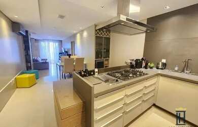 Imagem: O apartamento possui 3 Dormitórios, 4 Banheiros, 3 Vagas na