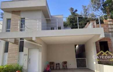 Imagem: A casa em condomínio possui 2 Dormitórios, 3 Banheiros, 4