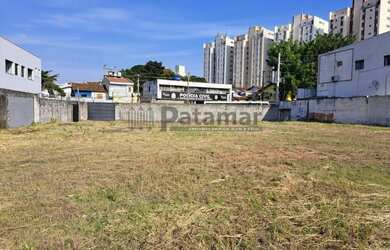 Imagem: O terreno possui 400m² de Área e está localizado em Parque