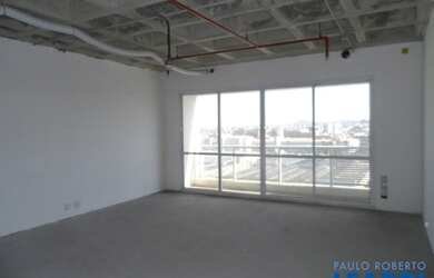 Imagem: O depósito possui 1 Vaga na garagem, 43m² de Área e está