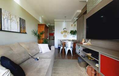 Imagem: O apartamento possui 3 Dormitórios, 2 Banheiros, 1 Vaga na