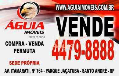 Imagem: O apartamento possui 3 Dormitórios, 1 Banheiro, 2 Vagas na