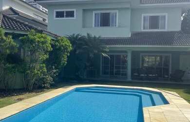 Imagem: PREÇO DIFERENCIADO - EXCELENTE CASA TRIPLEX NO CONDOMINIO CRYSTAL