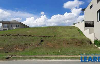 Imagem: O terreno possui 525m² de Área e está localizado em Tamboré