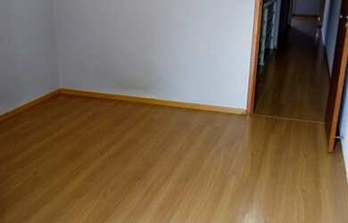 Imagem: A casa possui 2 Dormitórios, 5 Banheiros, 5 Vagas na garagem