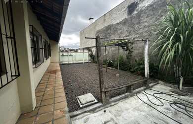 Imagem 15: Ótima casa residencial no bairro da Água Verde, próximo ao novo mercado...