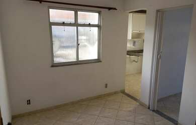 Imagem: O apartamento possui 1 Dormitório, 1 Banheiro, 50m² de Área