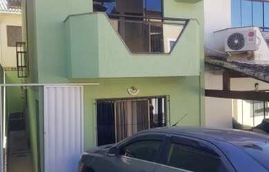 Imagem: A casa em condomínio possui 2 Dormitórios, 3 Banheiros, 1