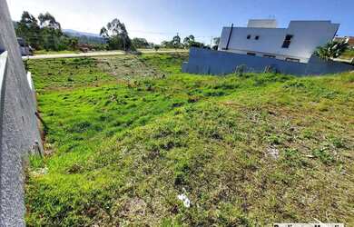 Imagem: O terreno possui 501m² de Área e está localizado em Esmeralda