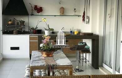 Imagem: O apartamento possui 4 Dormitórios, 5 Banheiros, 4 Vagas na