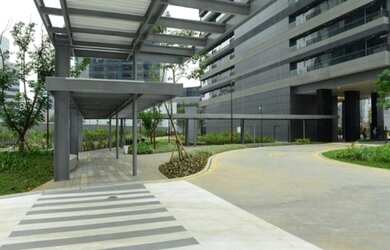 Imagem: O depósito possui 5 Vagas na garagem, 165m² de Área e está