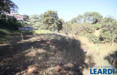 Imagem: O terreno possui 2.823m² de Área e está localizado em Vila