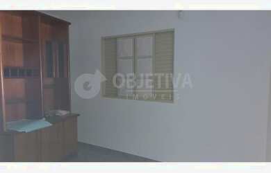 Imagem 14: Venda Casa UMUARAMA. Varanda, 320m² de Área, 4 Vagas na garageme3 Dormitórios