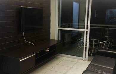 Imagem: O apartamento possui 1 Dormitório, 1 Banheiro, 2 Vagas na garagem