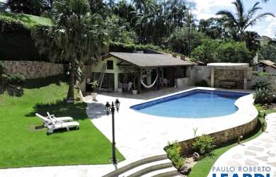 Imagem: A casa em condomínio possui 4 Dormitórios, 5 Banheiros, 5