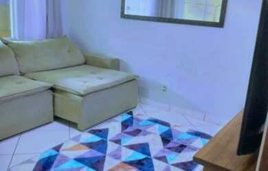 Imagem: A casa possui 3 Dormitórios e 2 Banheiros e está localizado