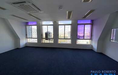 Imagem: O depósito possui 143m² de Área e está localizado em Centro