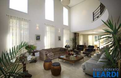 Imagem 1: CASA EM CONDOMÍNIO - TAMBORÉ - SP