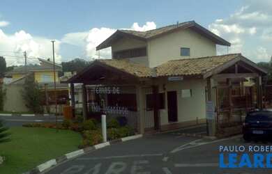 Imagem: O terreno possui 816m² de Área e está localizado em Pinheirinho