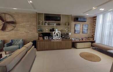 Imagem: A casa em condomínio possui 4 Dormitórios, 5 Banheiros, 4