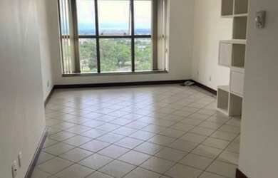 Imagem: O depósito possui 1 Vaga na garagem, 34m² de Área e está